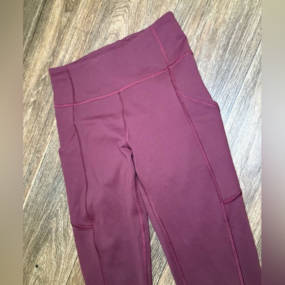 Lululemon Cropped Burgundy Maroon Leggings Size 4 - Picture 3 of 5
